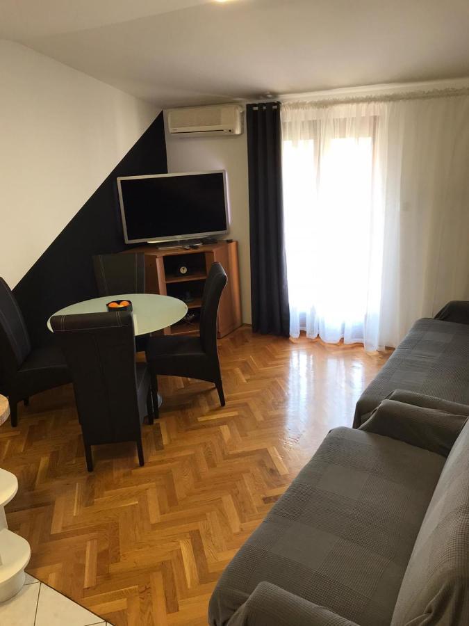 Apartman Jumic Malinska Eksteriør bilde
